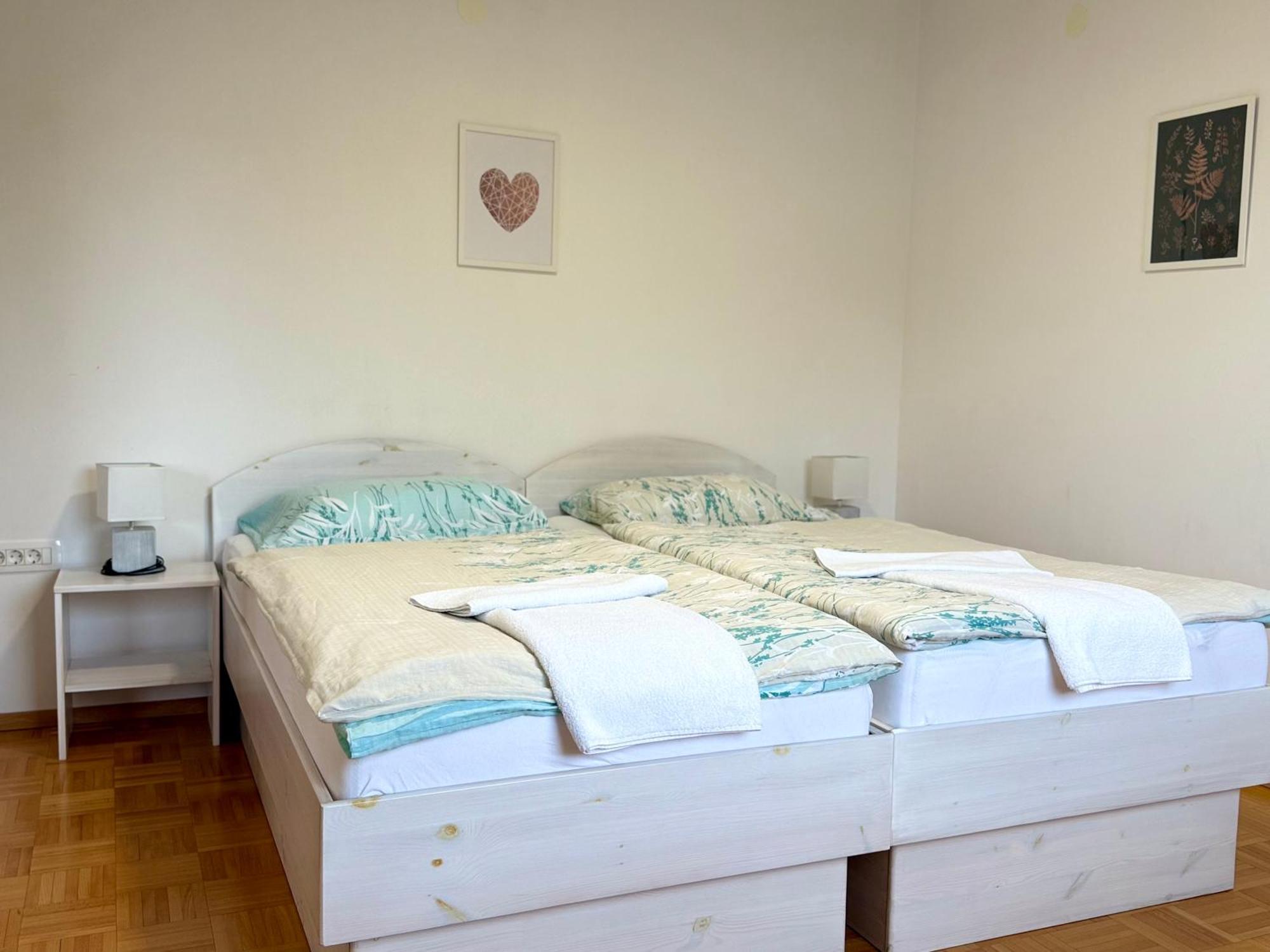 Guest House Kobal Spodnje Gorje Eksteriør billede