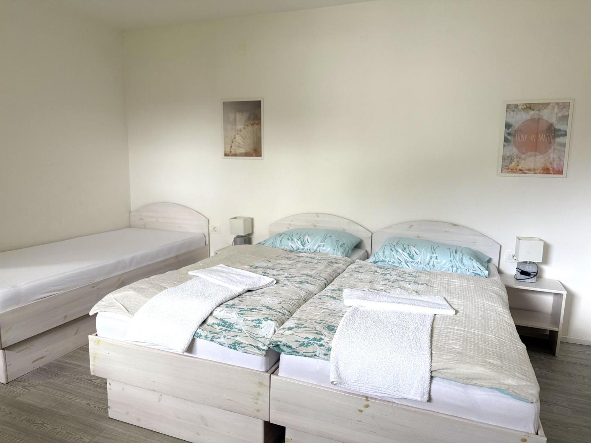 Guest House Kobal Spodnje Gorje Eksteriør billede